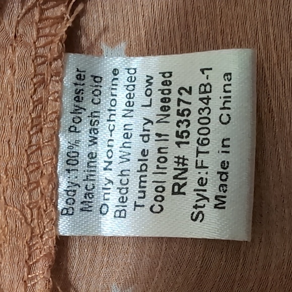 Women's blouse - Picture 5 of 6